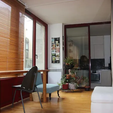 Spacious Cocoon Near Bastille